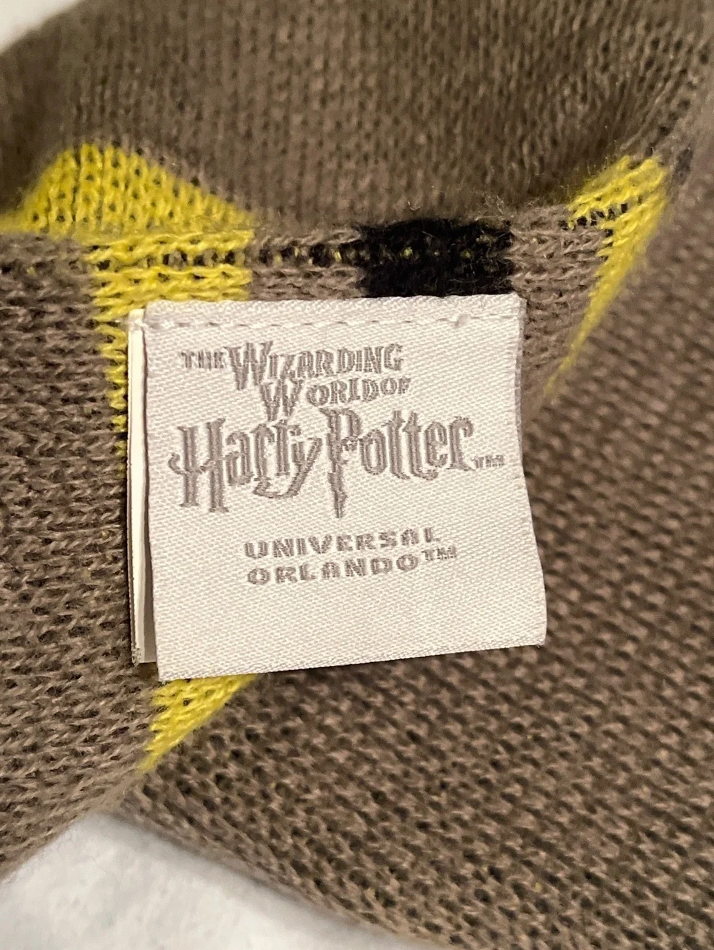 Harry Potter Hufflepuff Knit Scarf with Crest and Fringe